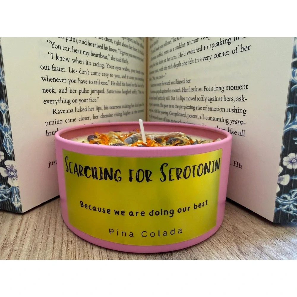 Searching For Serotonin Candle – Pina Colada Scent, Amethyst & Citrine Crystals